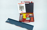 The picture shows a red and black experimental physics transport box with various components and an instruction manual. The materials included include measuring instruments and accessories for mechanical experiments in the classroom.