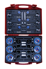 The image shows a red suitcase equipped with various educational experiment materials. The arrangement includes measuring instruments, containers, and accessories that can be used for physical or chemical experiments.